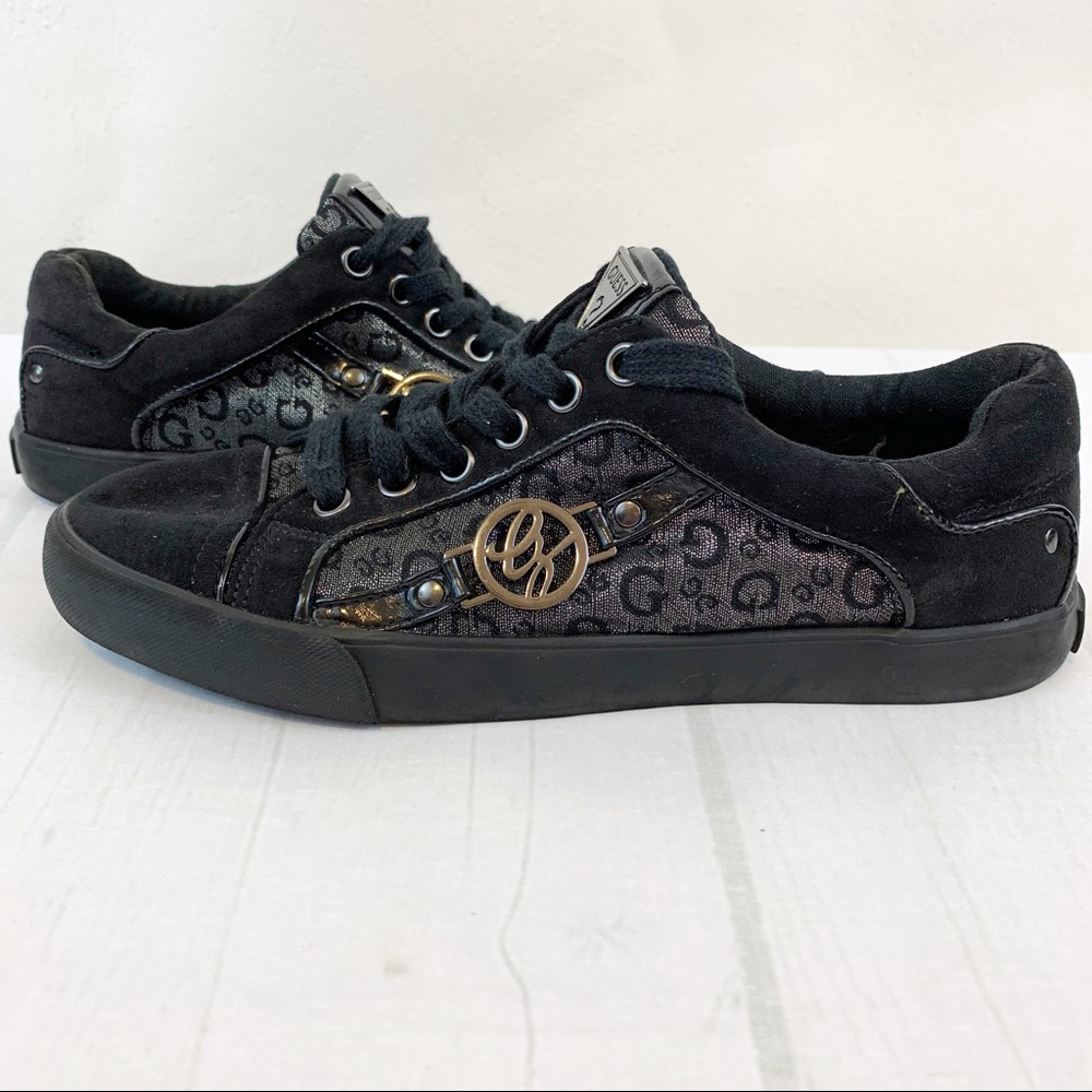 Guess Shoes Sneakers Logo G Suede Signature 7 Med